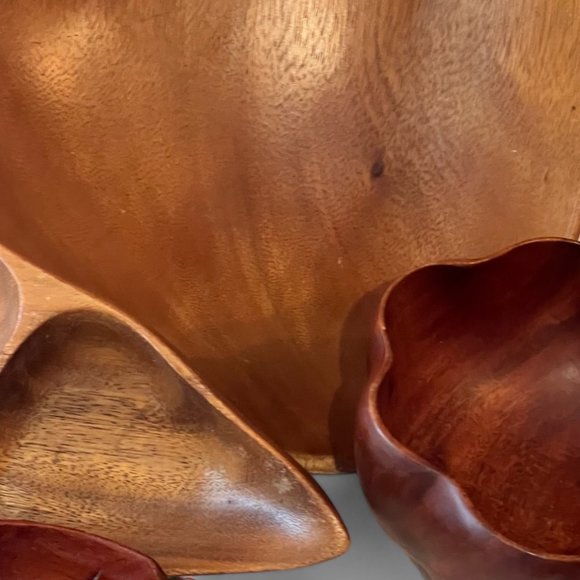 Eclectic Mix of Four Wonderful Vintage Wood Serving Bowls - Picture 10 of 12